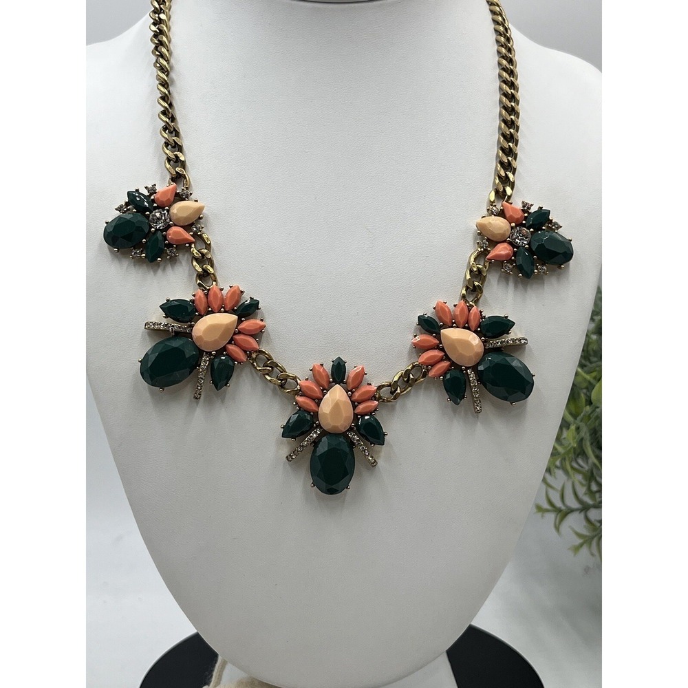J. Crew Pave Rhinestone‎ Peach Green Salmon Gold Tone Chain Statement Necklace